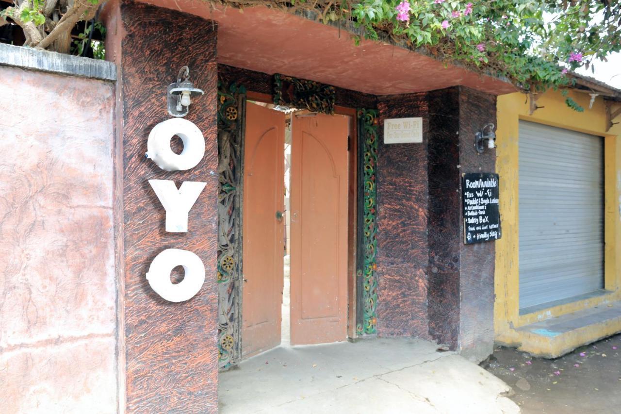 Oyo 1365 Sunrise Lumbung Hotell Gili Trawangan Eksteriør bilde
