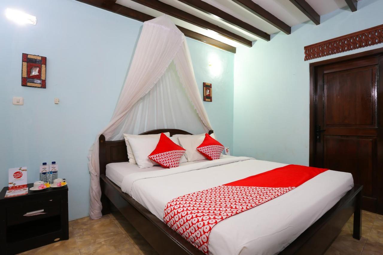 Oyo 1365 Sunrise Lumbung Hotell Gili Trawangan Eksteriør bilde